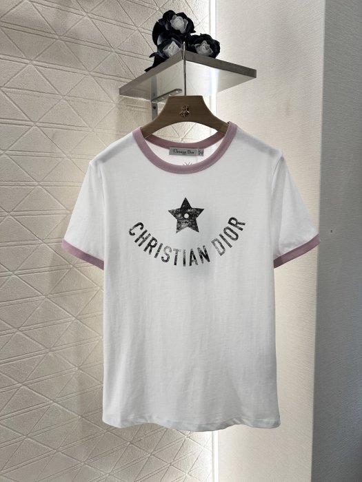 Футболка женская