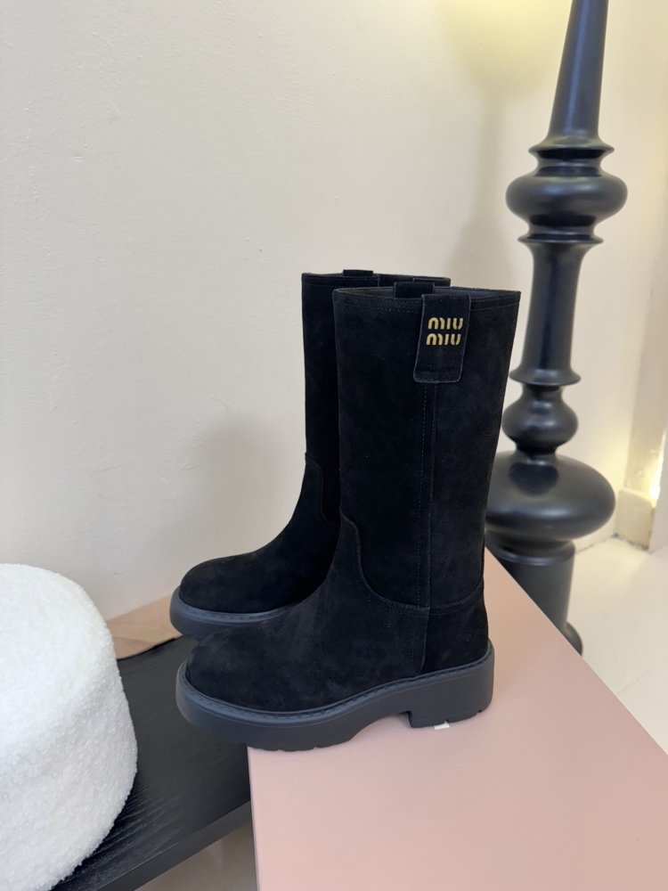 Сапоги женские фото 5