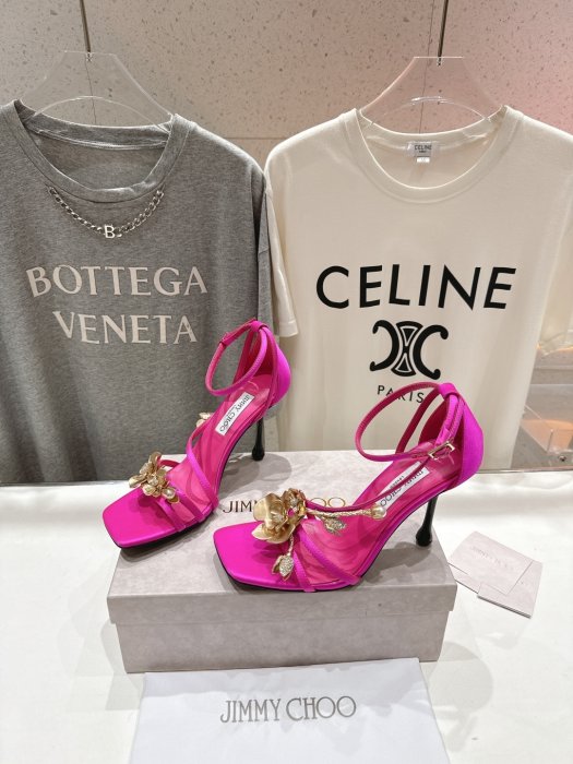 Босоножки фото 3