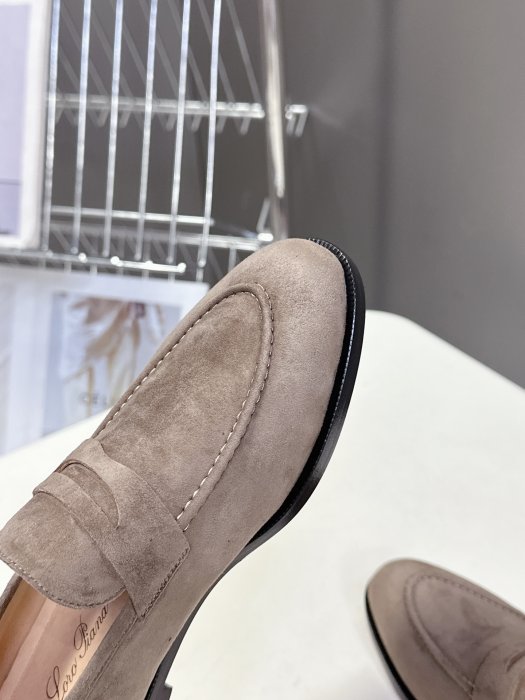 Лоферы женские фото 7