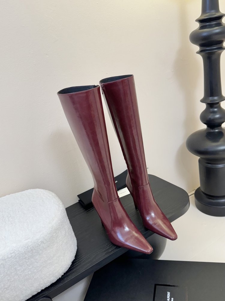 Сапоги женские