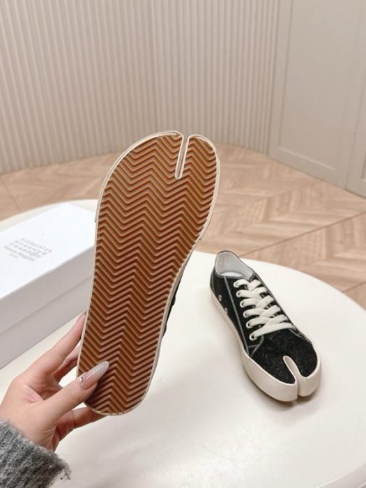 Shoes women's from bifurcated the toe фото 6