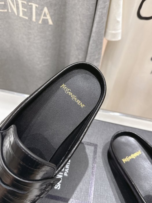 Мокасины кожаные женские фото 6