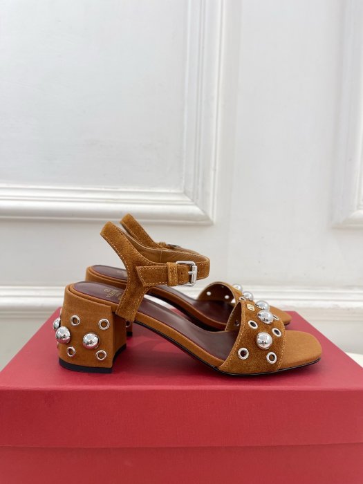 Босоножки фото 2