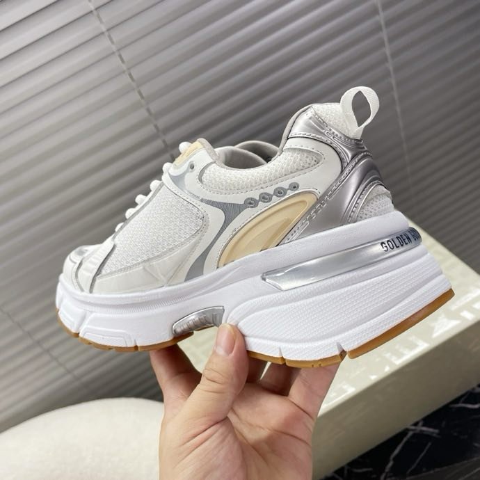 Кроссовки Golden Goose Deluxe фото 2