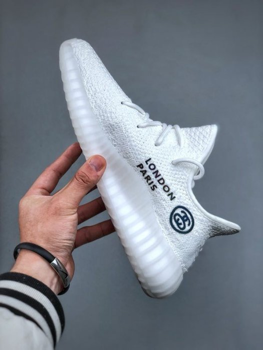 Кросівки Adidas Yeezy Boost 350V2 фото 2