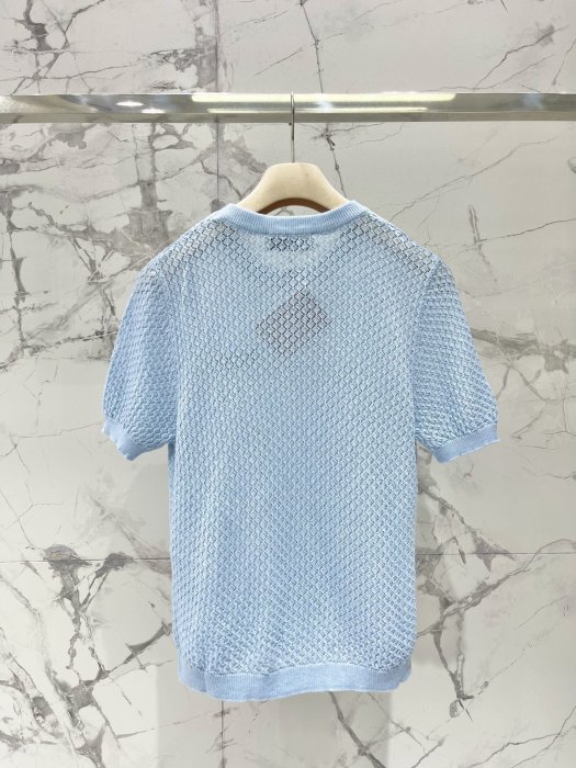 Футболка жіноча фото 9