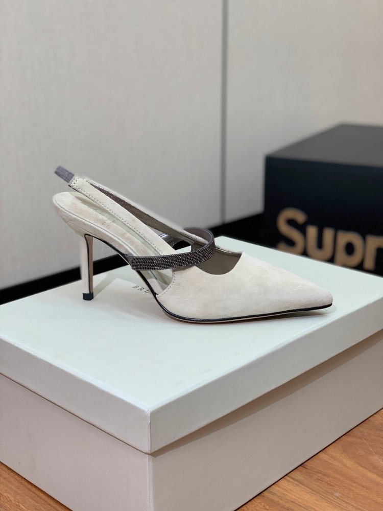 Босоножки фото 3