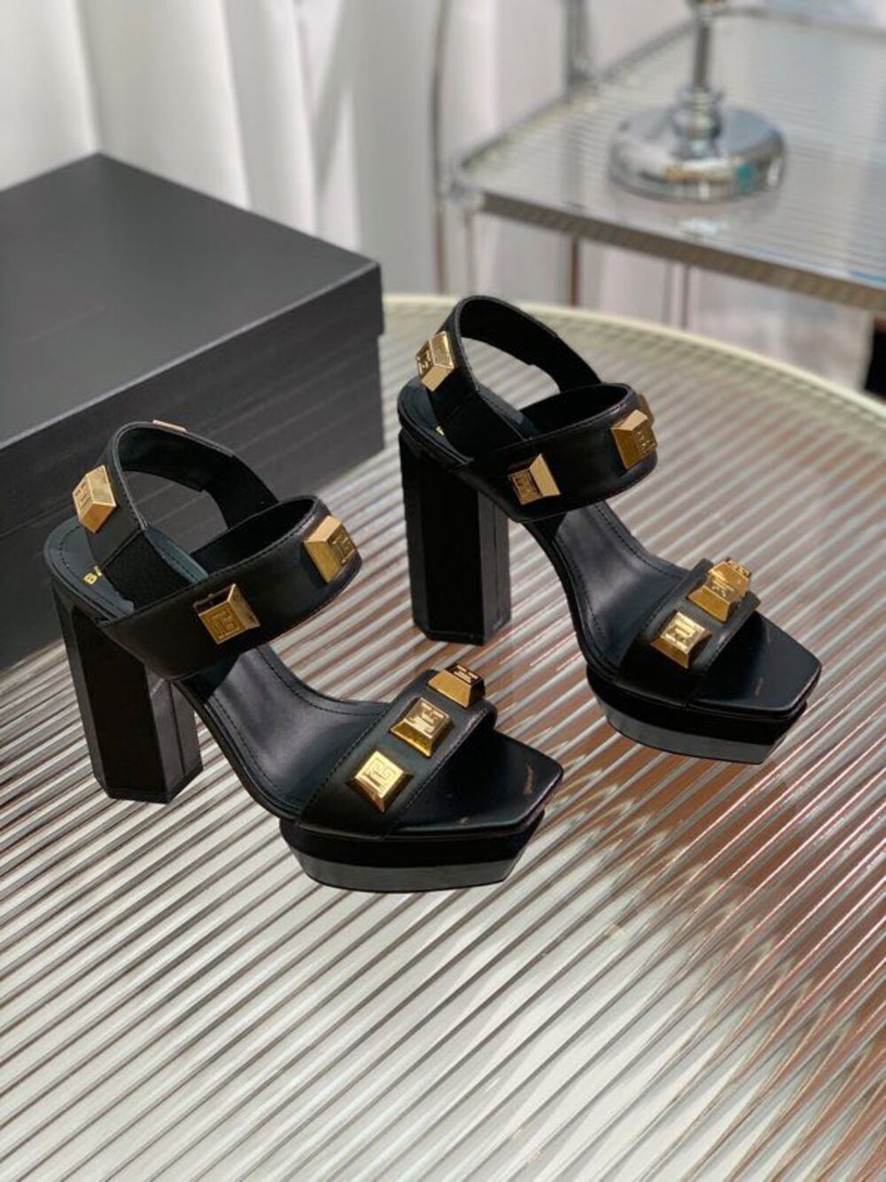 Sandals on high heel and platform, black фото 6