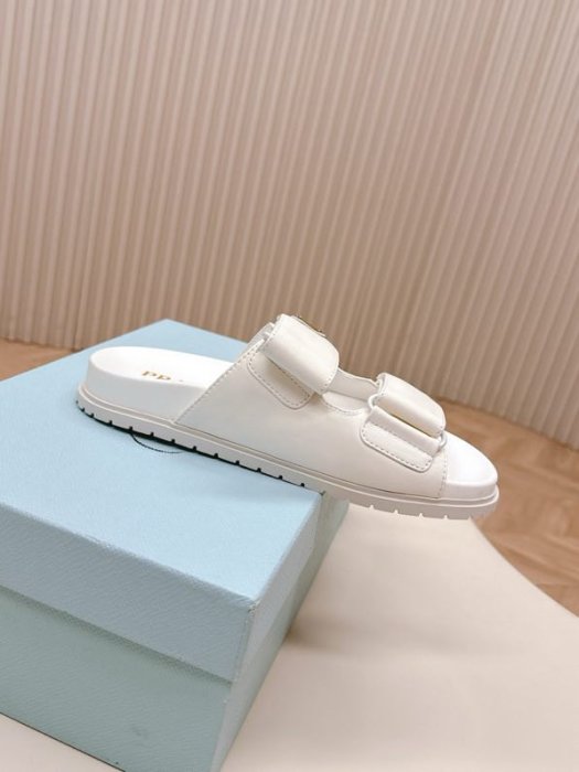 Шлепанцы женские фото 5