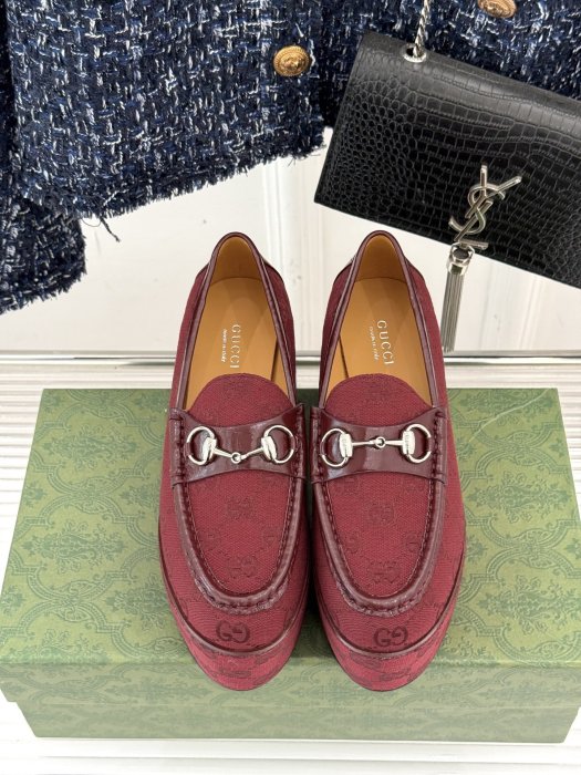 Туфлі жіночі фото 4