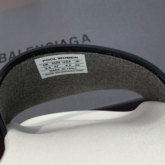 Шлепанцы фото 6