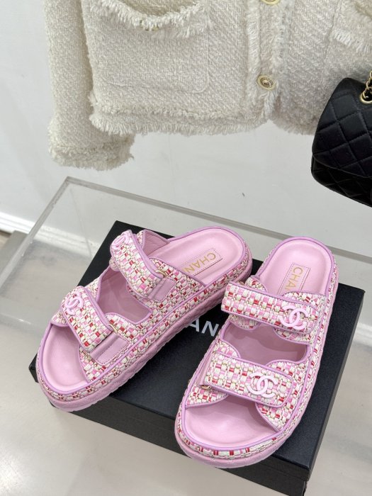 Шлепанцы фото 2