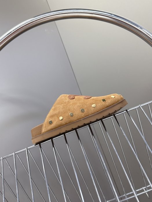 Шлепанцы женские фото 5