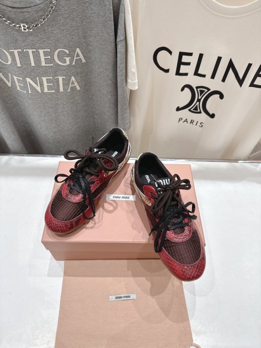 Кроссовки фото 2