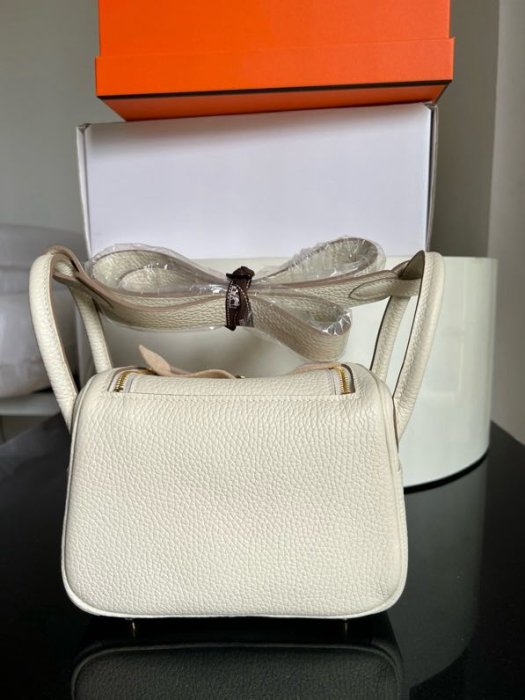 A bag women's Hermes Mini Lindy 19 cm фото 7