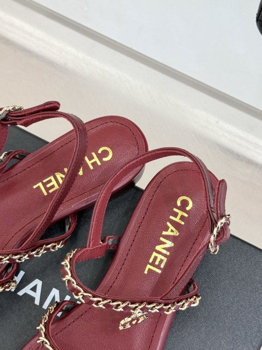 Сандалии женские фото 8