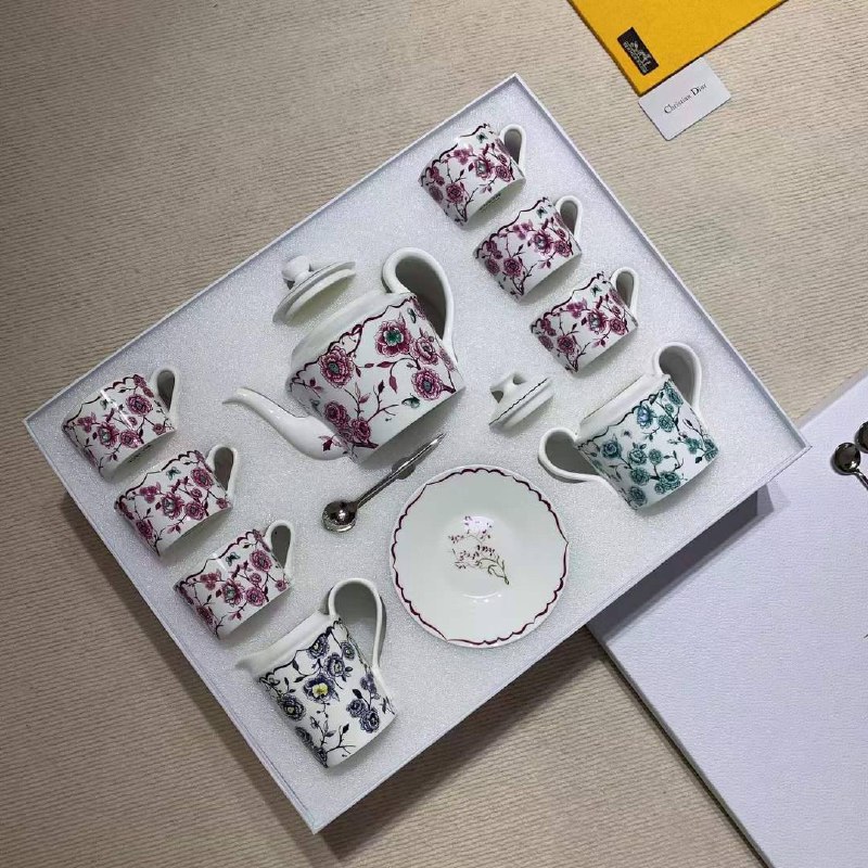Tea service of bone porcelain (21 element) фото 2