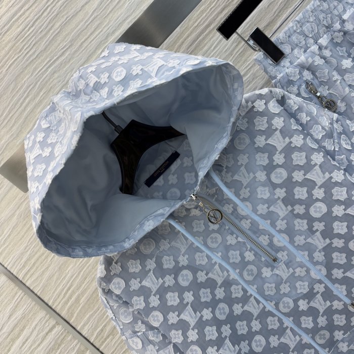 Костюм женский фото 2