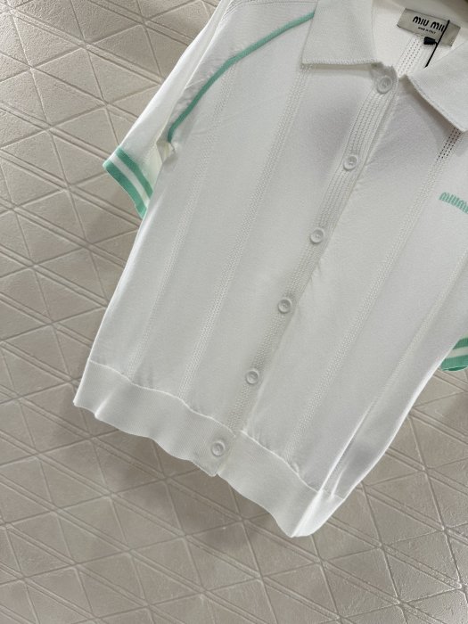 T-shirt women's фото 5