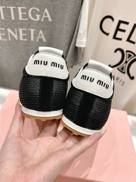 Кроссовки фото 8