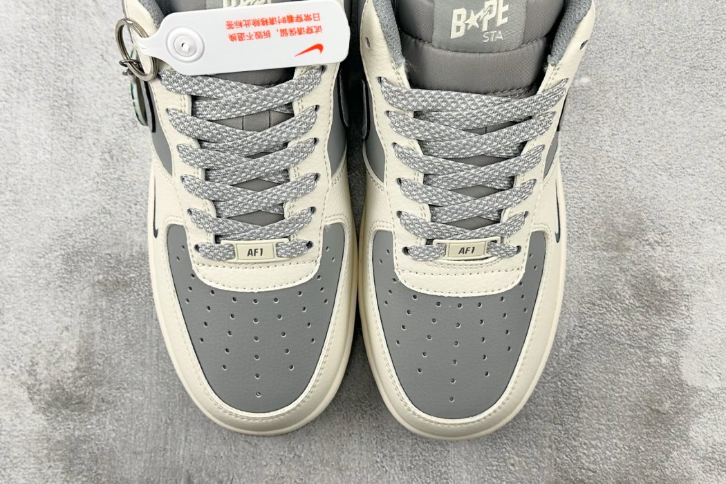 Кроссовки Nike Air Force 1 07 фото 7