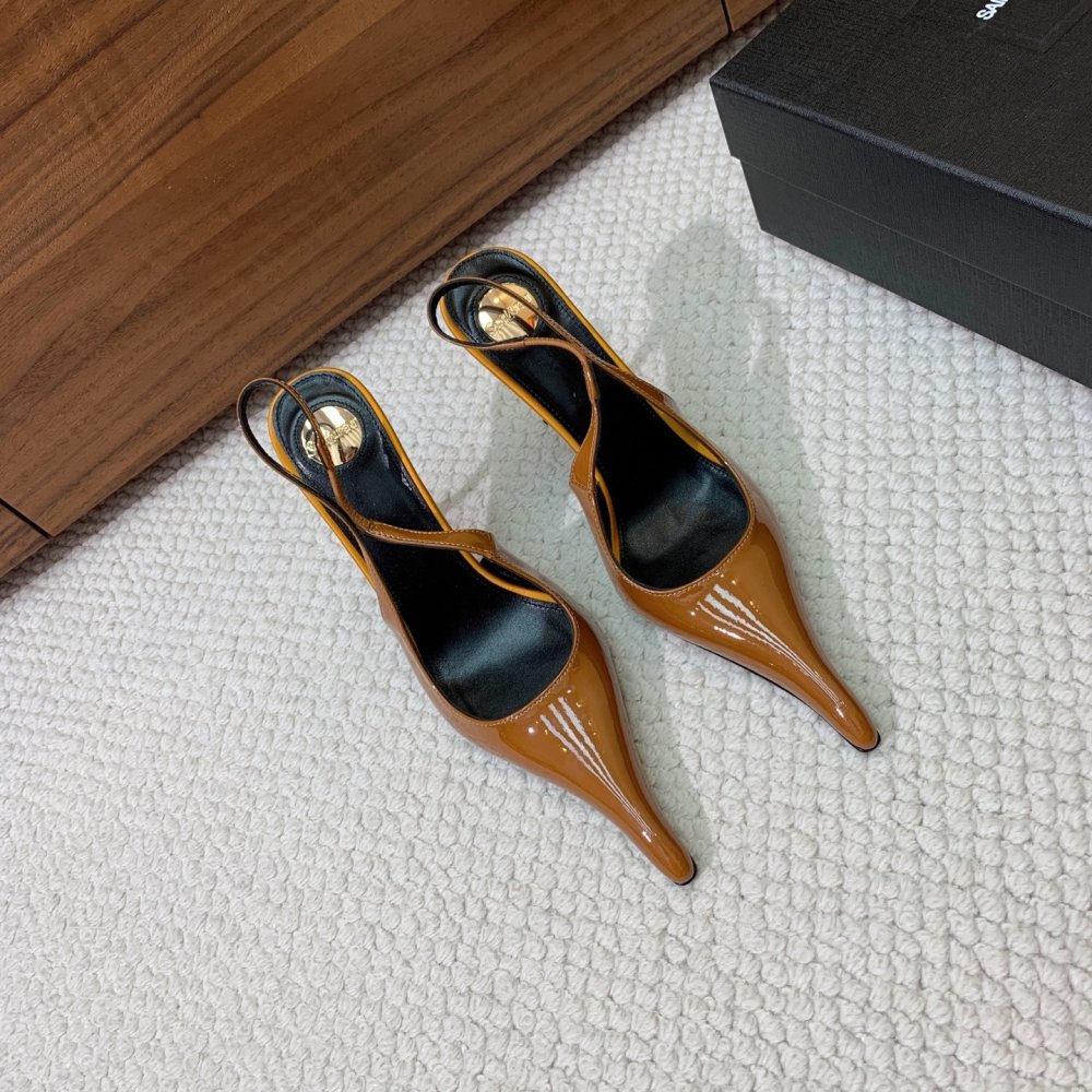 Босоножки фото 3