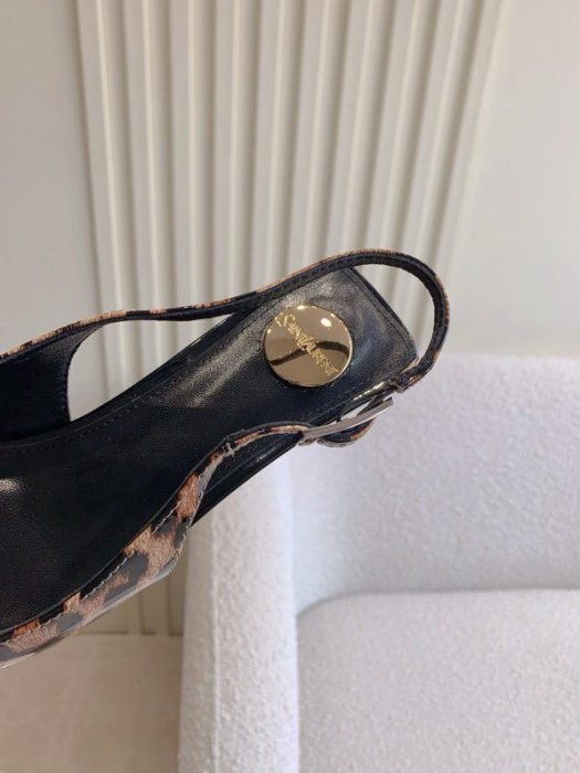 Босоножки фото 7