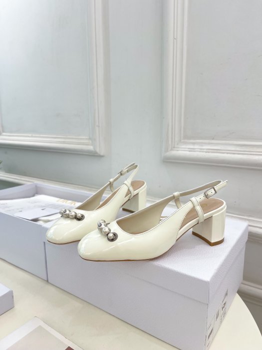 Босоножки фото 3