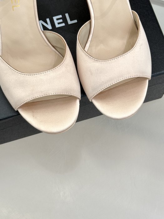 Босоножки фото 7