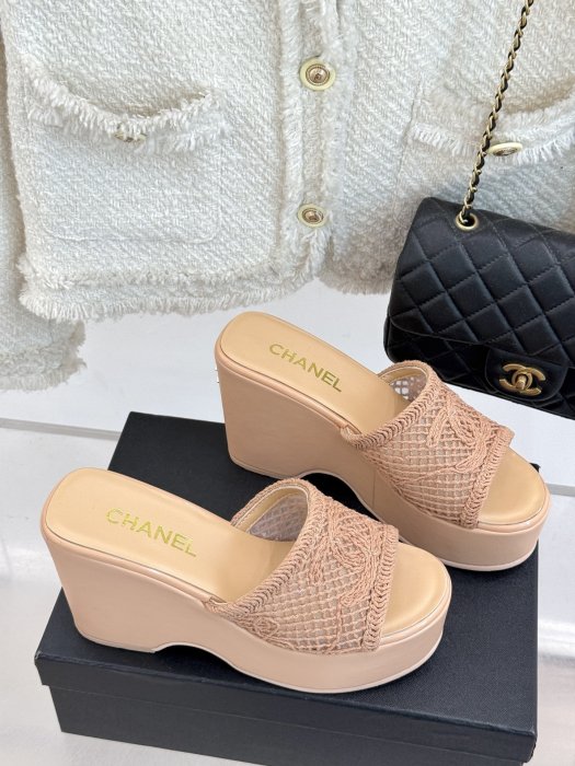 Босоножки фото 3