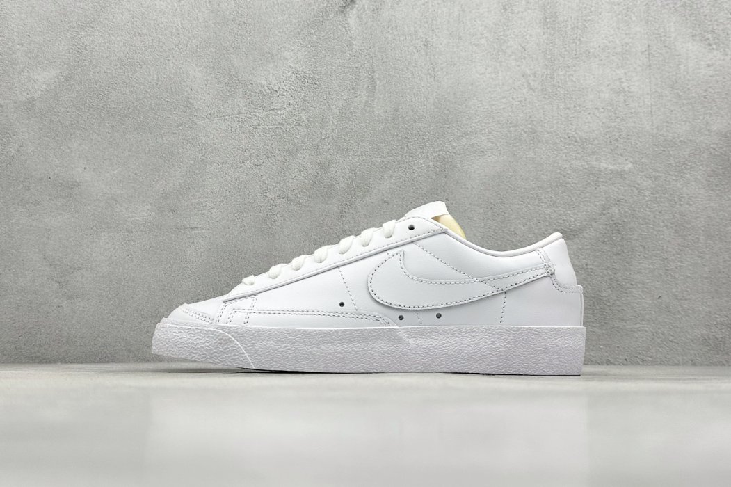 Кроссовки Nike Blazer Low 77