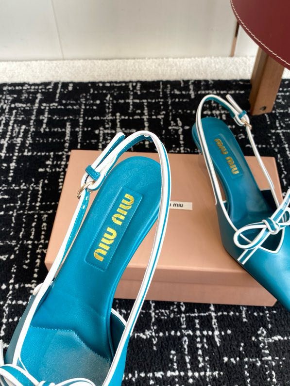 Босоножки фото 7