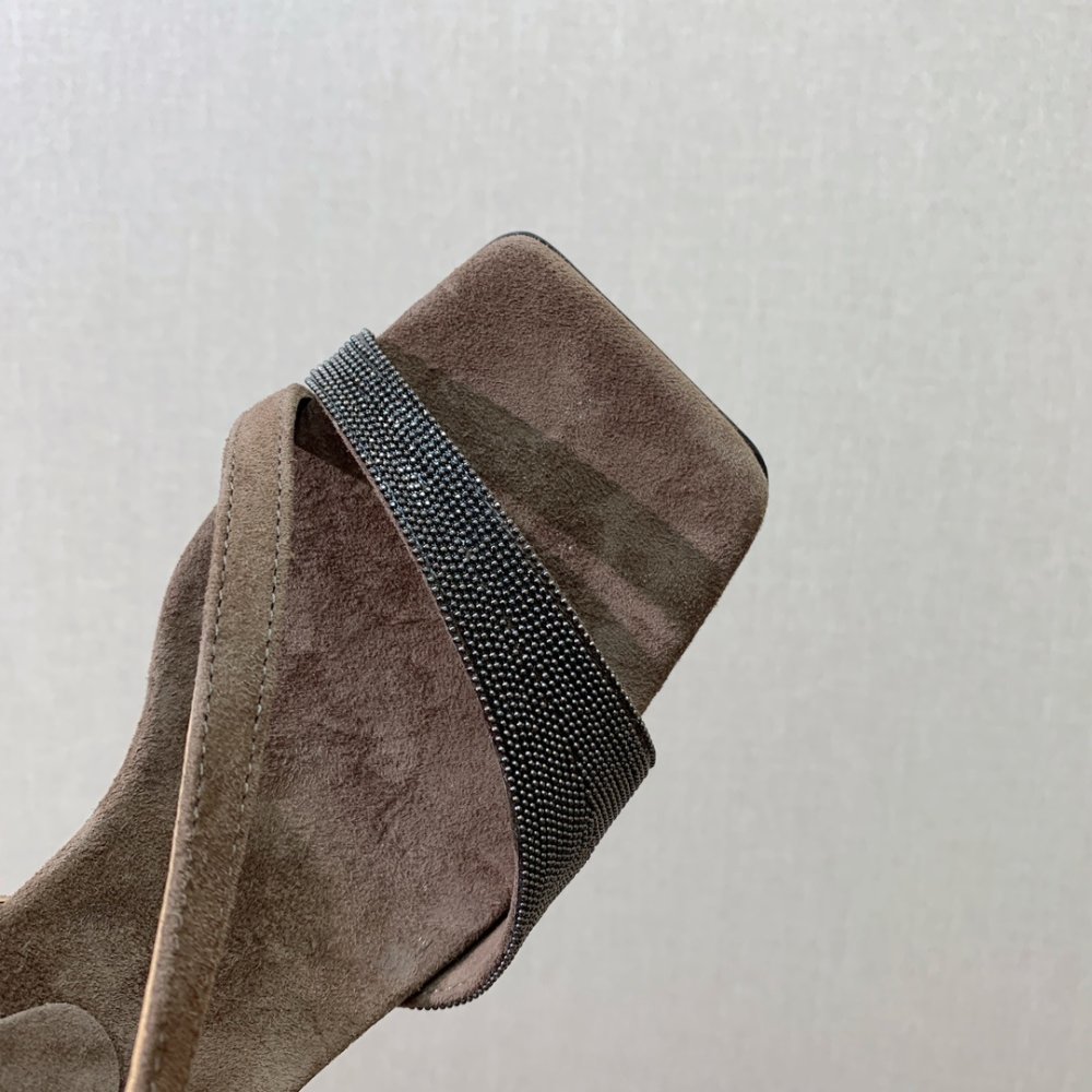 Босоножки фото 5