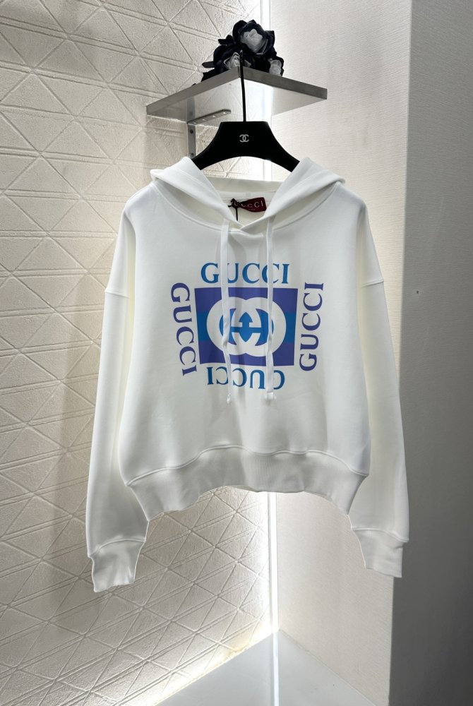 Кофта женская