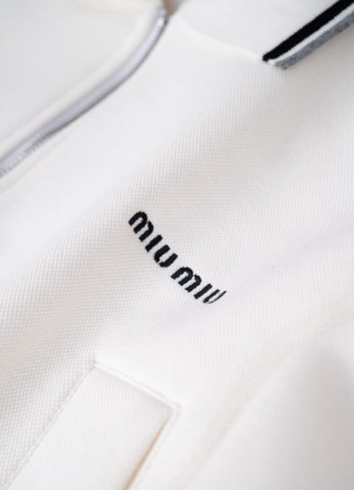 Blouse on lightning фото 8