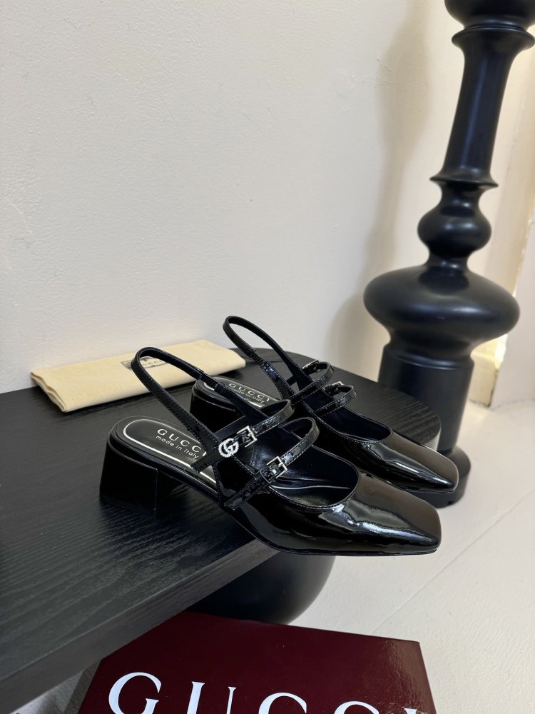 Босоніжки фото 2