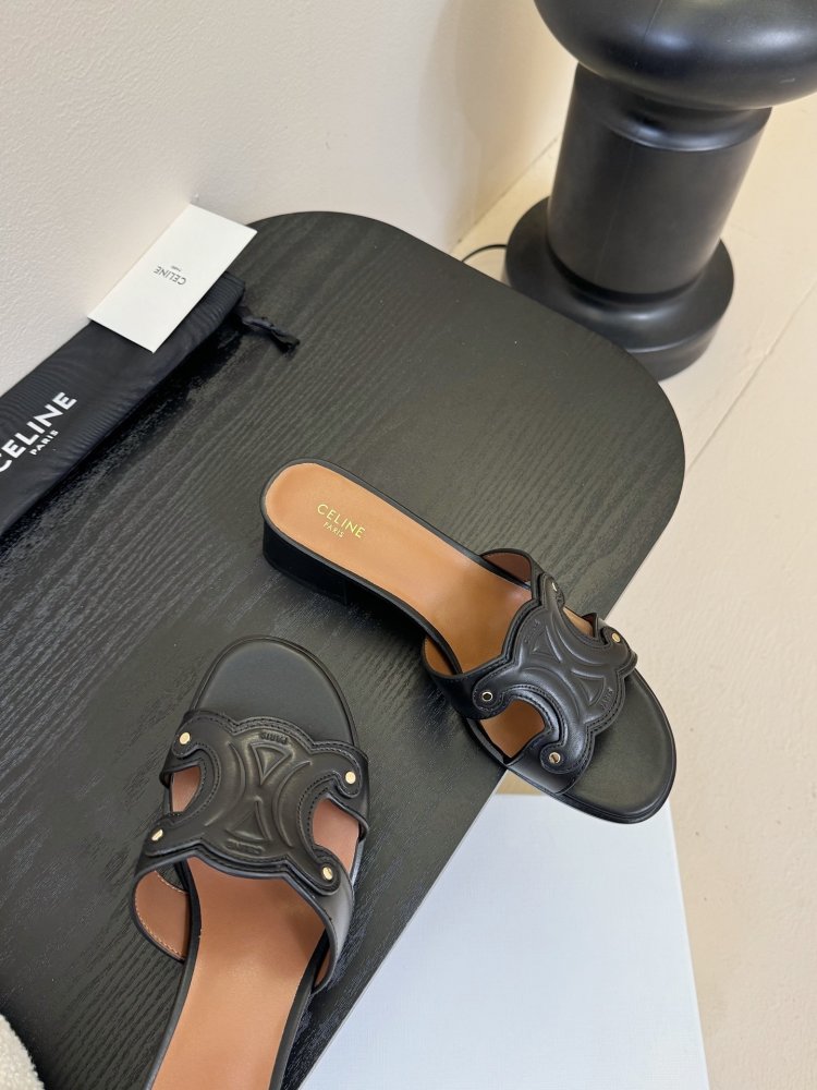 Шлепанцы женские фото 4