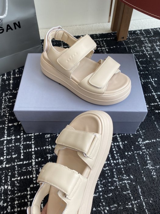 Сандалии женские фото 6