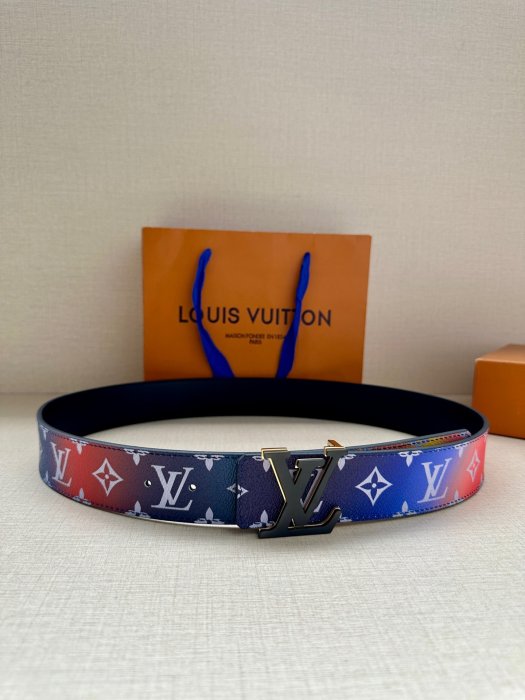 Belt leather male LV Pyramide 4 cm