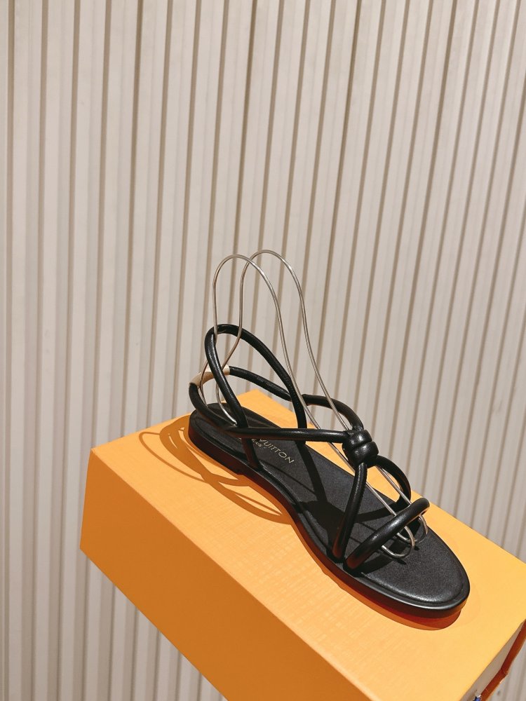 Босоніжки фото 9