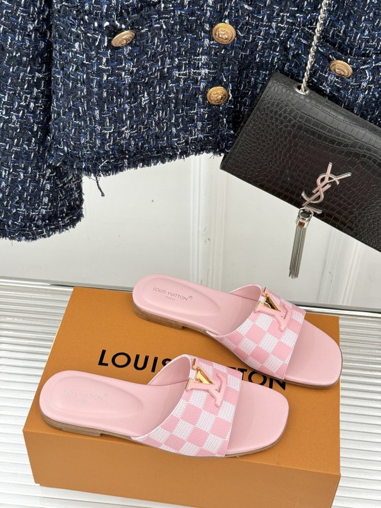 Шлепанцы женские фото 3