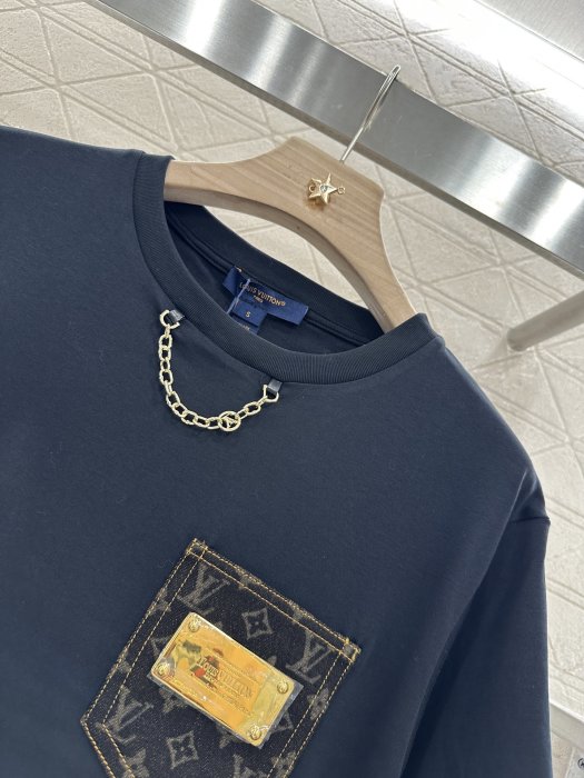 T-shirt women's фото 7