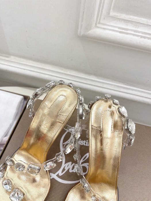 Босоніжки фото 8