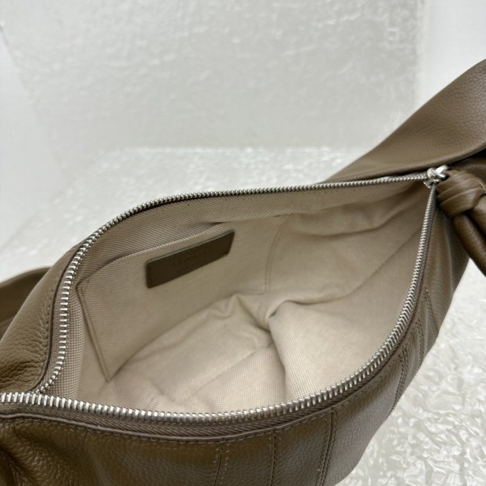 A bag women's Christophe Lema Croissant 35 cm фото 7