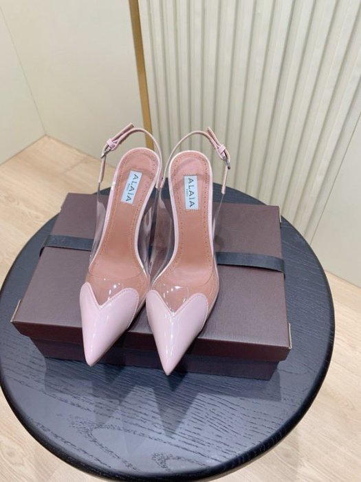 Босоножки фото 7