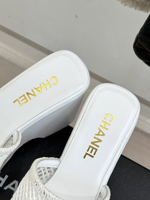 Босоножки фото 8