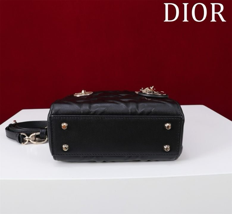 Сумка кожаная Lady Dior 17 см фото 6