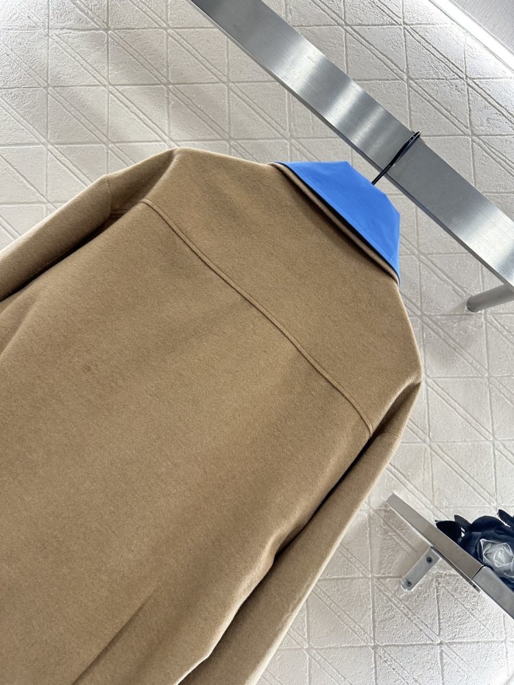 Куртка жіноча фото 4