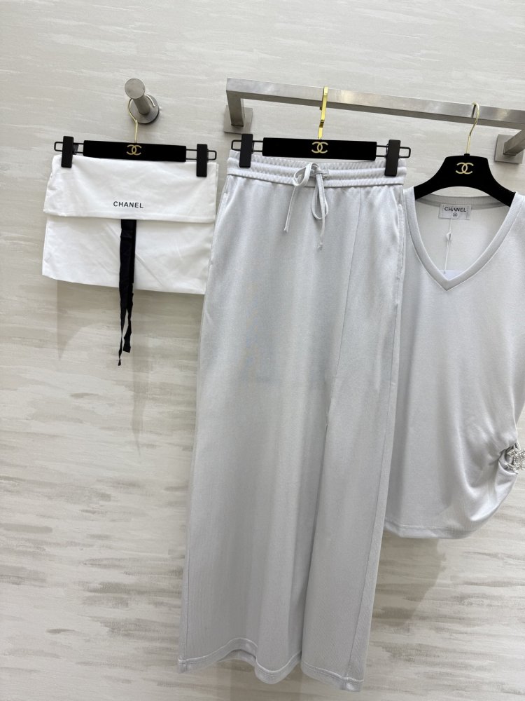 Костюм жіночий фото 5